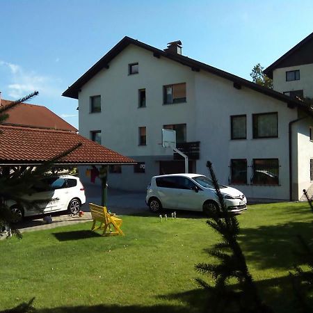 Apartment Fon Blejska Dobrava Екстер'єр фото