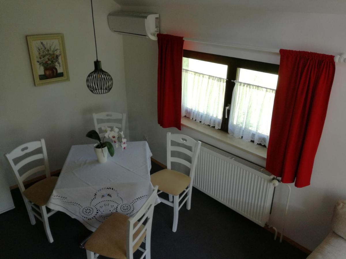Apartment Fon Blejska Dobrava Екстер'єр фото